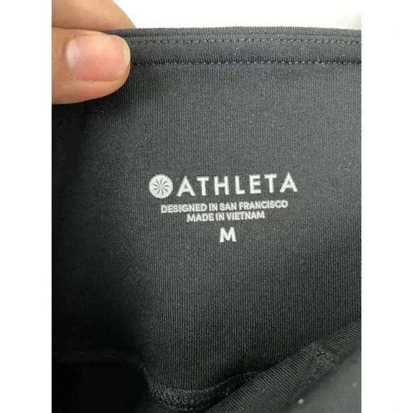 Athleta Black Leggings MEDIUM Mesh Women's Workout Activewear Low Rise Capri - Picture 3 of 13